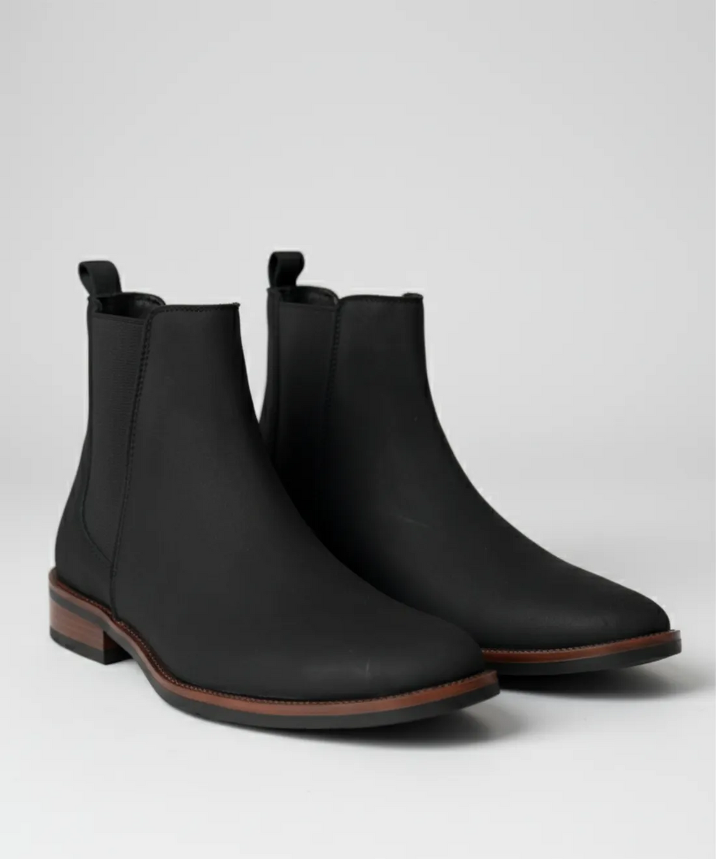 Botín Tipo Chelsea Negro (Nobuck)