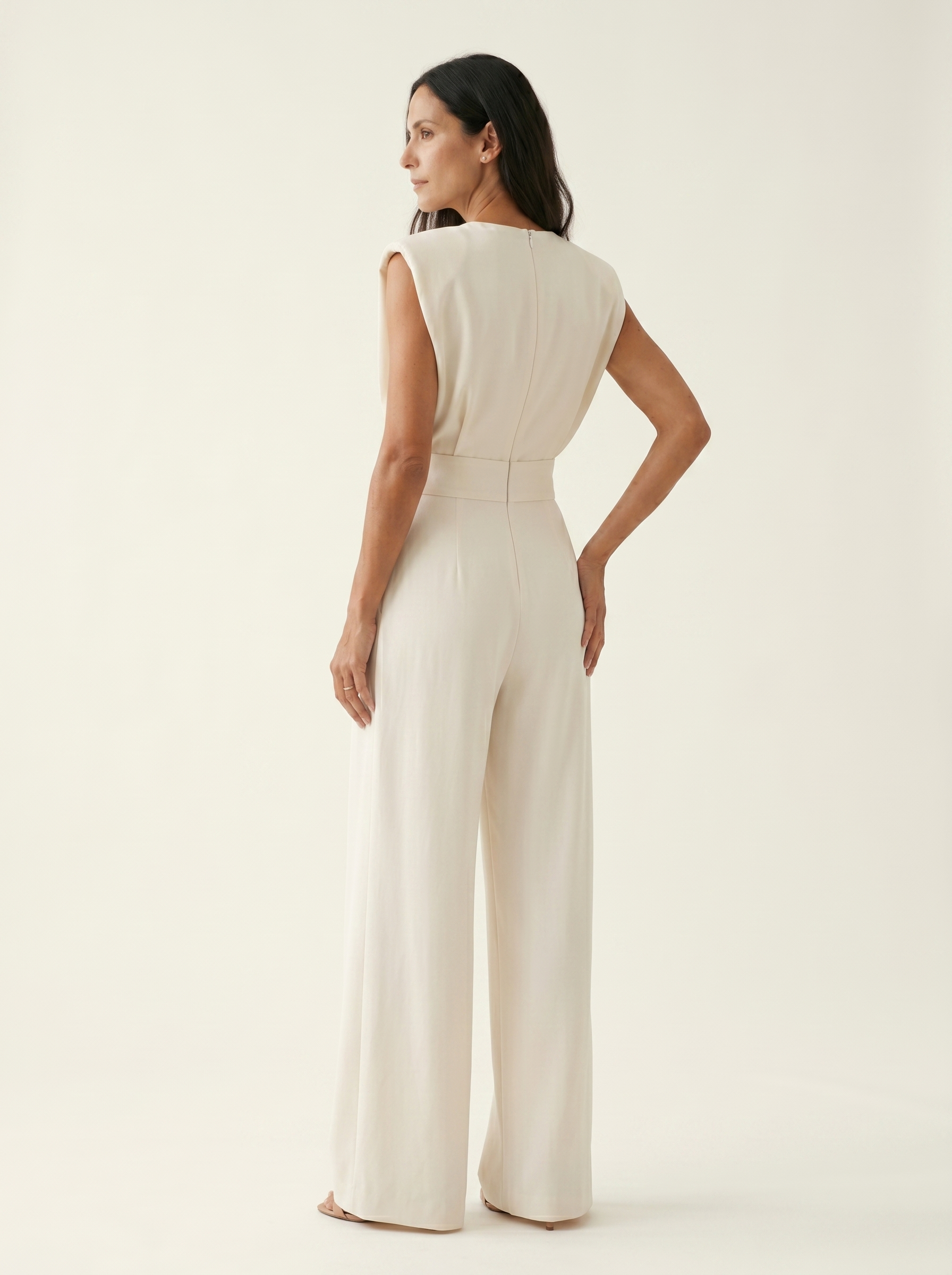 Valeria™ | Conjunto con Cinturón Minimalista que Define Tu Estilo