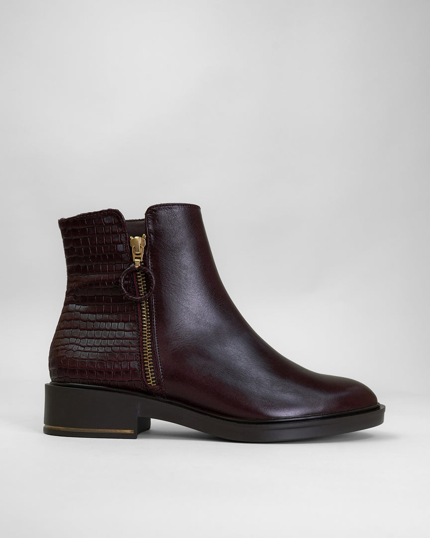 BOTIN ERIKA 1802 TOAST