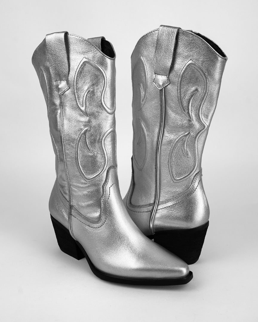 BOTA REGINA 817 P