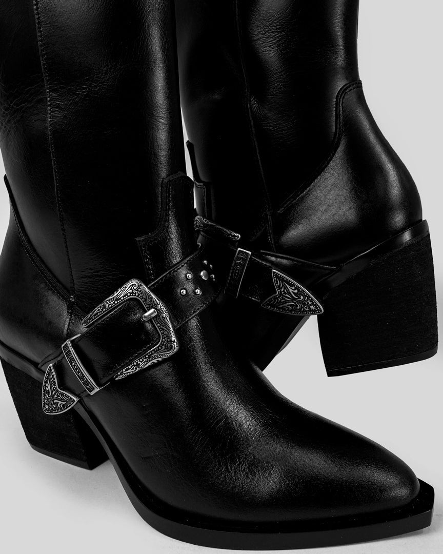 BOTA DALLAS 317 NEGRO