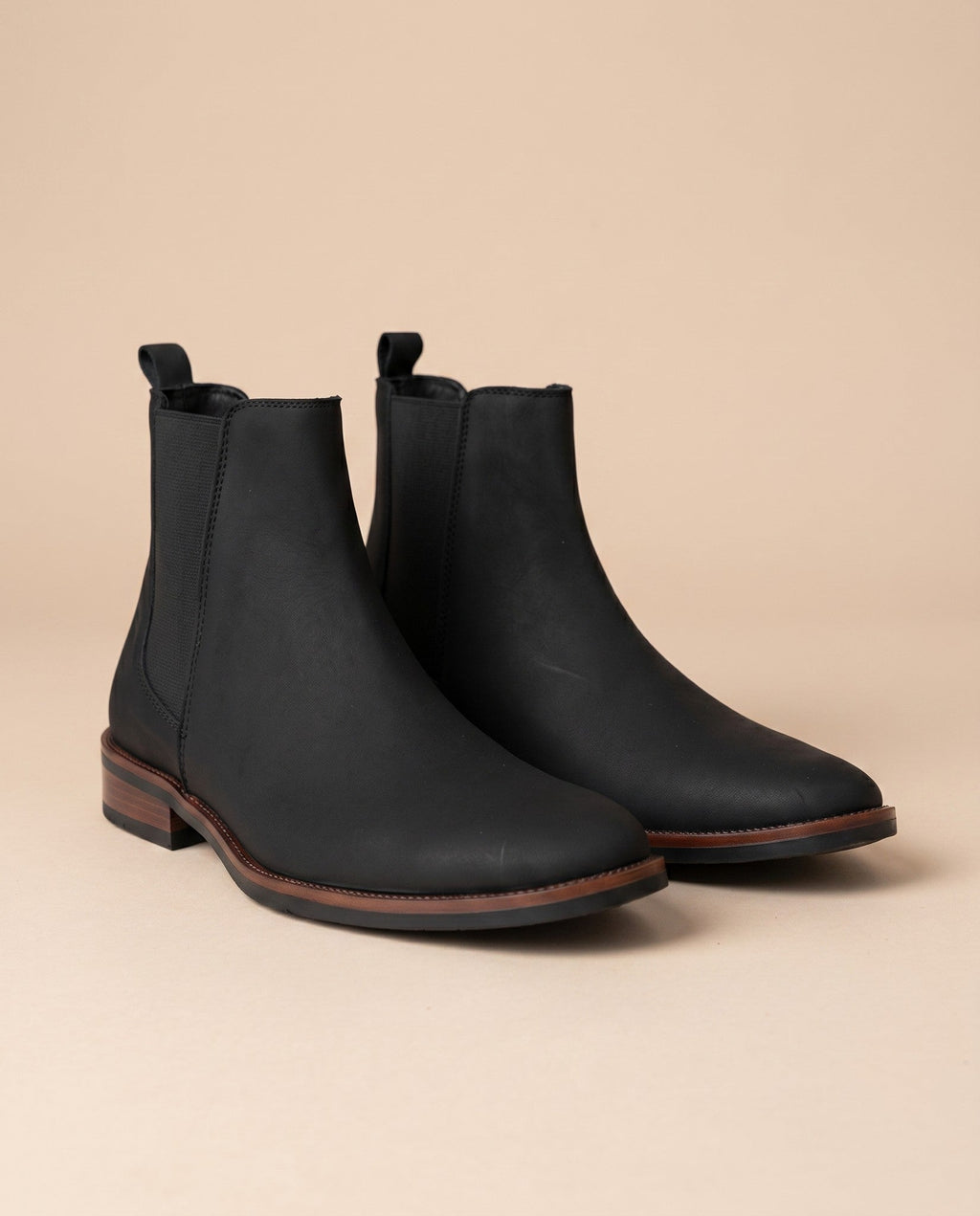 Botín Tipo Chelsea Negro (Nobuck)